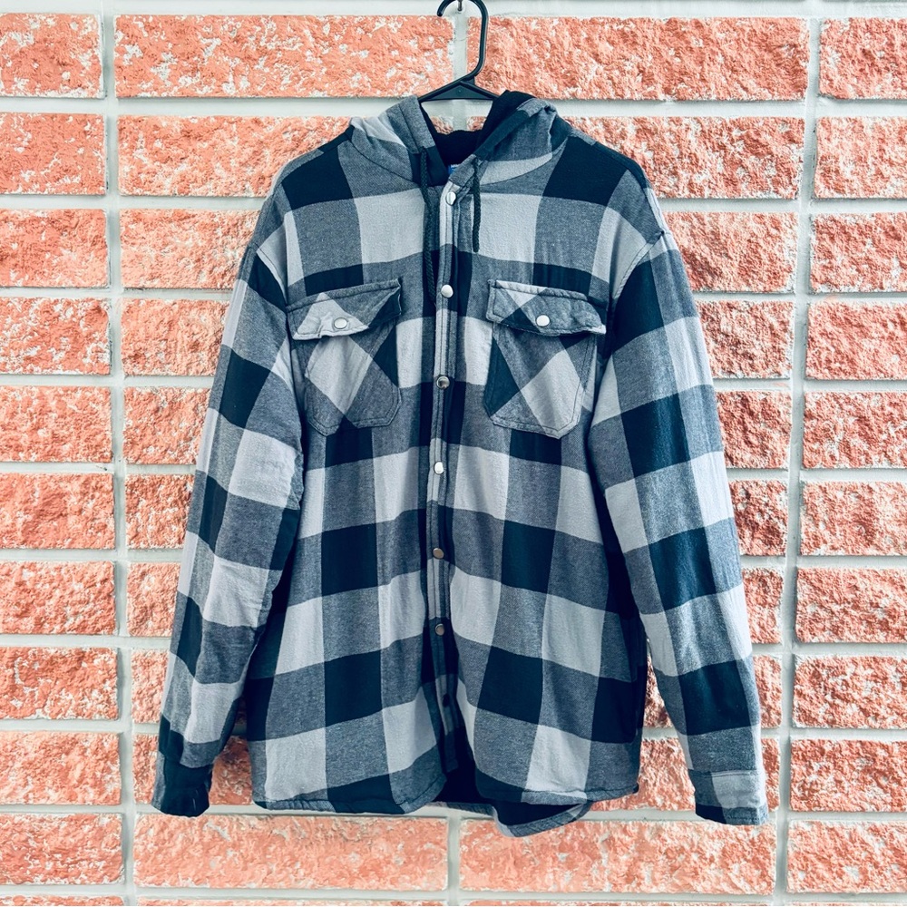 Highland outfitters hooded flannel